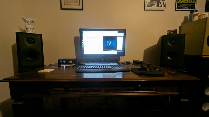 PXL_20251001_213157733