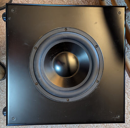 RSS210HF in 2cf ported box 3