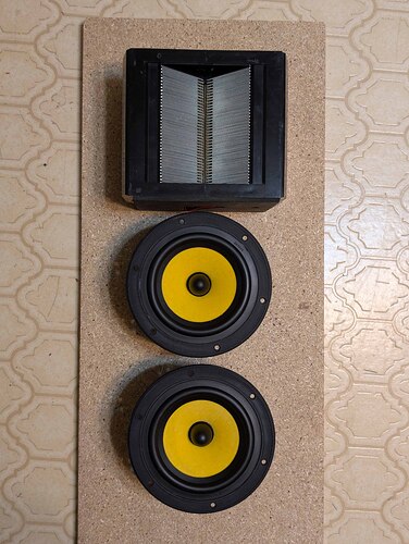 PXL_20251211_225709392